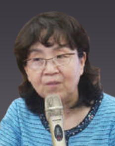 李明英