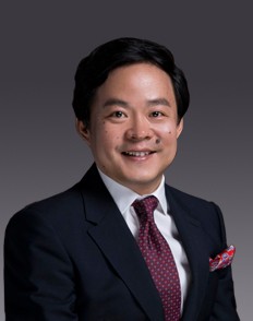 刘春华